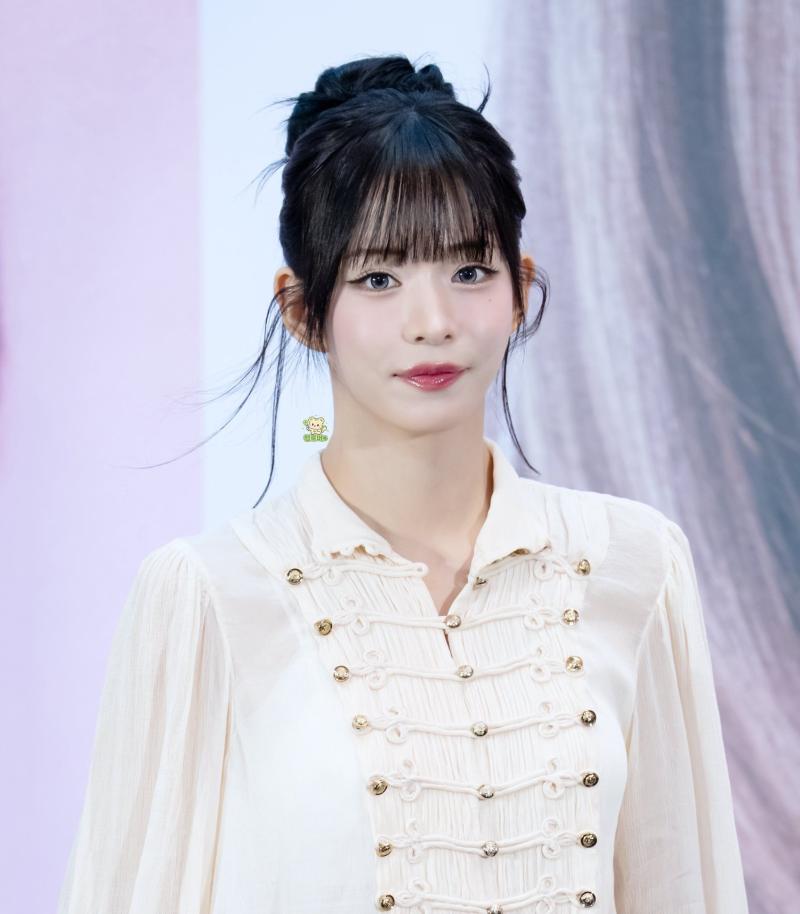 프로미스나인 이채영