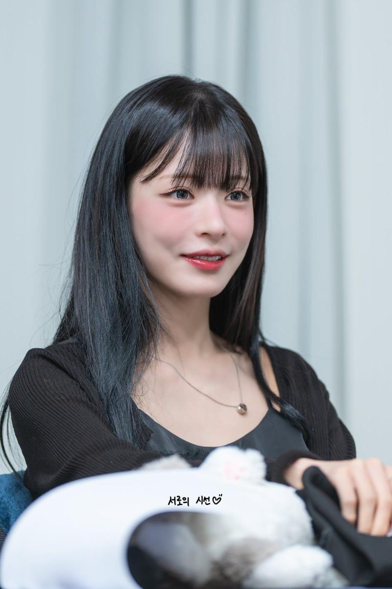 프로미스나인 이채영