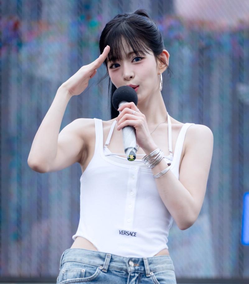 프로미스나인 이채영