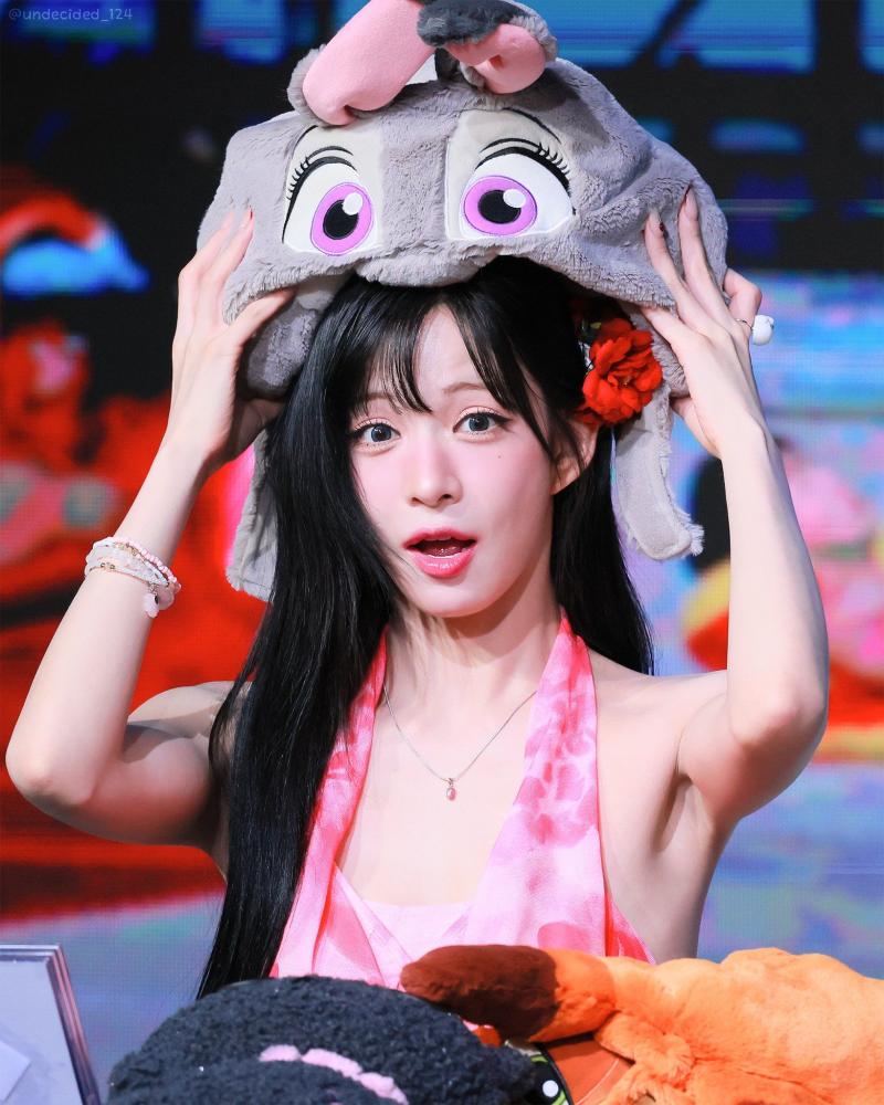 프로미스나인 이채영