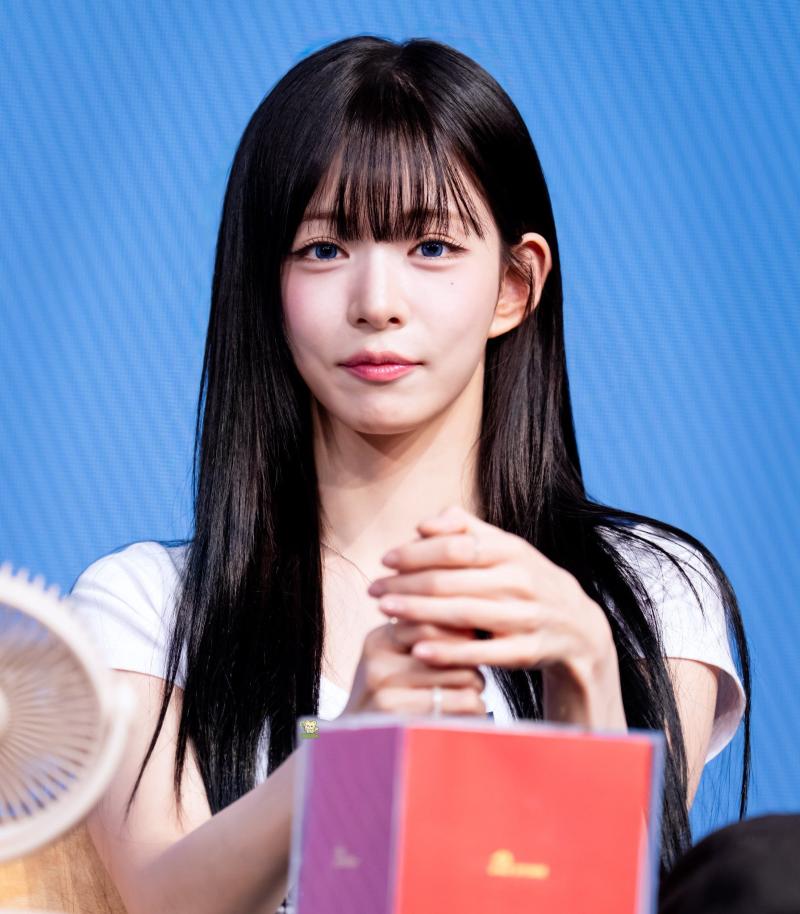 프로미스나인 이채영
