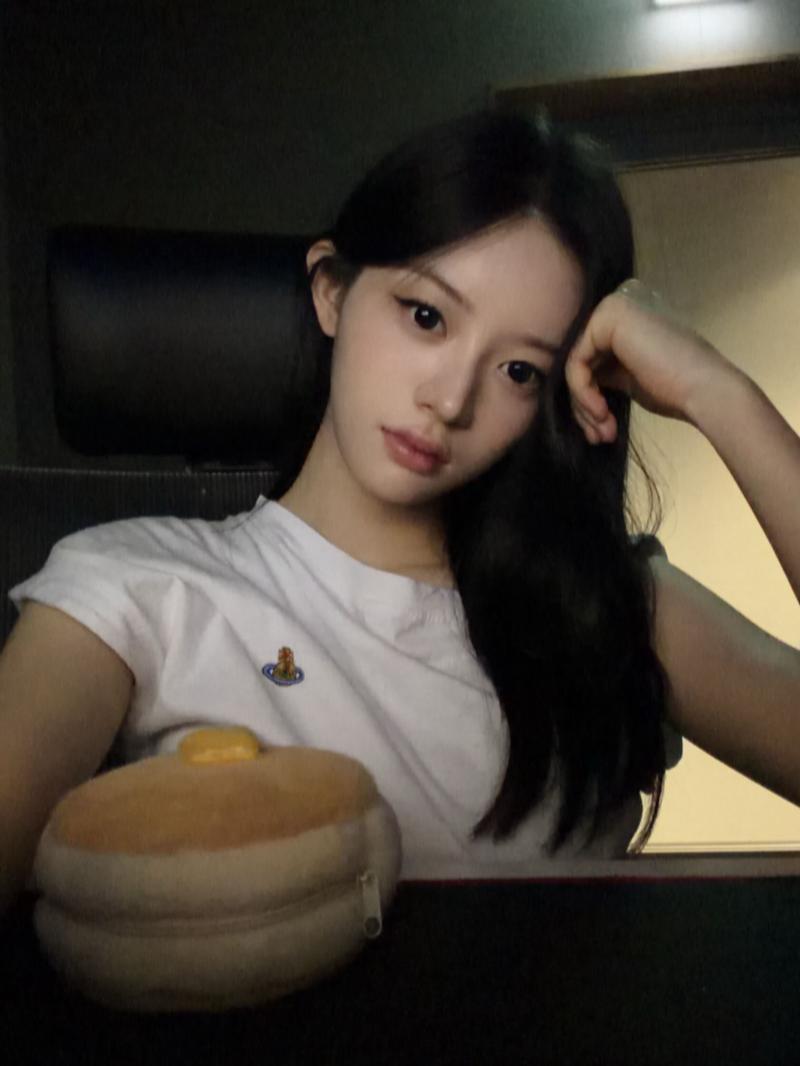 아일릿 (ILLIT) 민주
