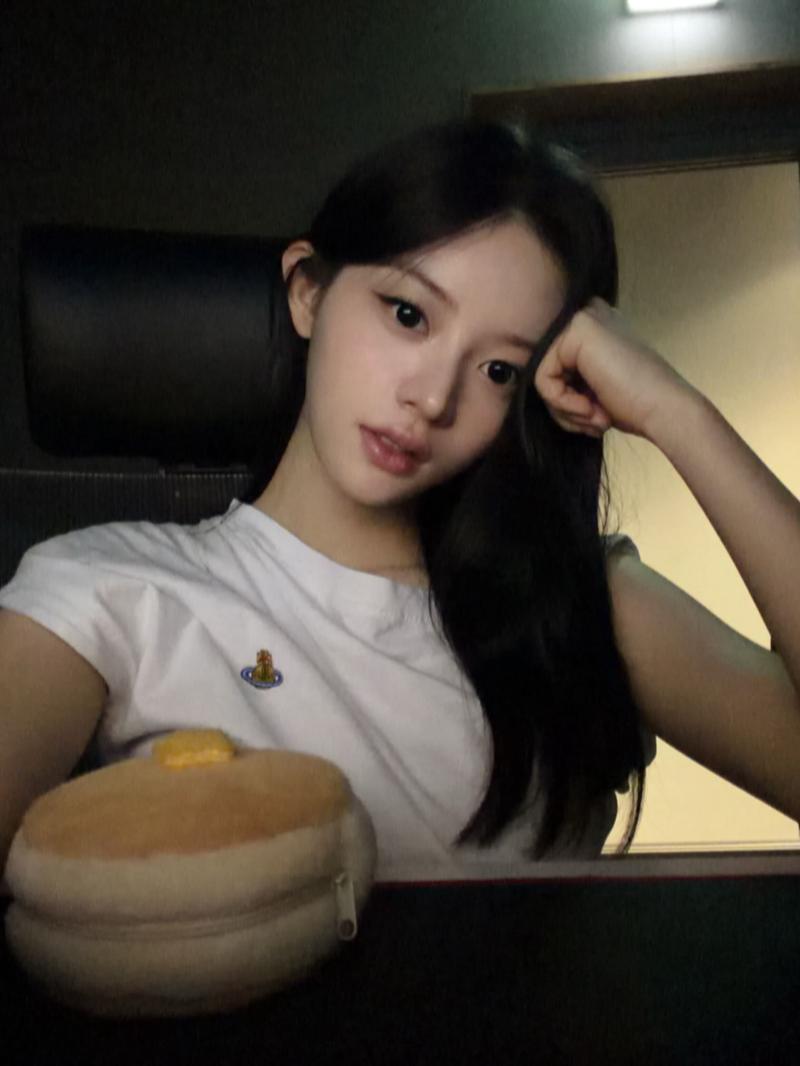 아일릿 (ILLIT) 민주