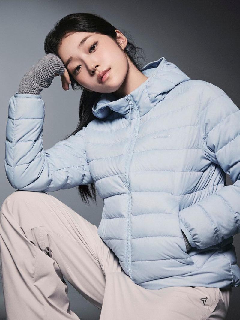 MEOVV (미야오) 안나