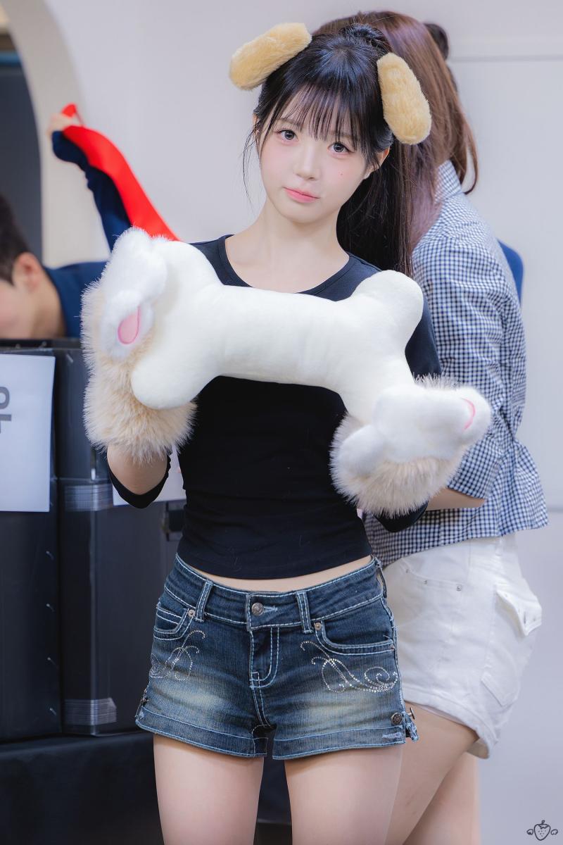 트리플에스 김채원
