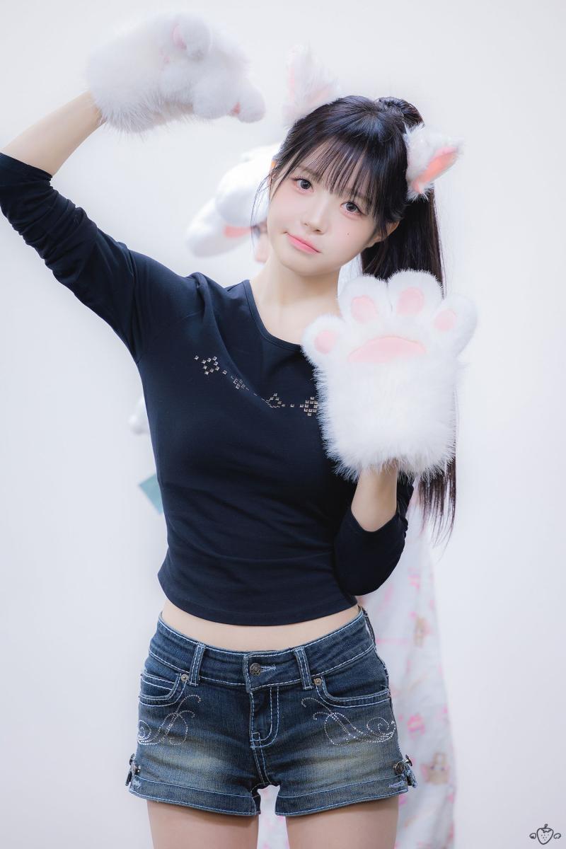 트리플에스 김채원