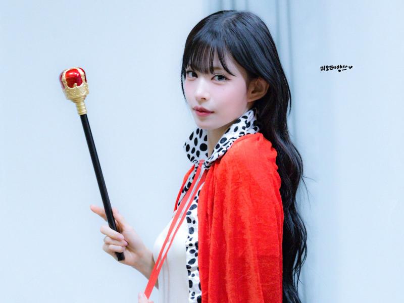 프로미스나인 이채영