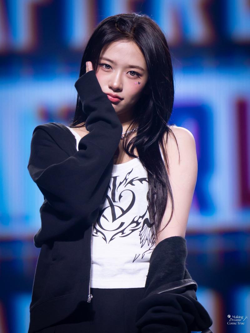 [에스파/AESPA] 무대 리허설 중인 카리나...핡~!!!