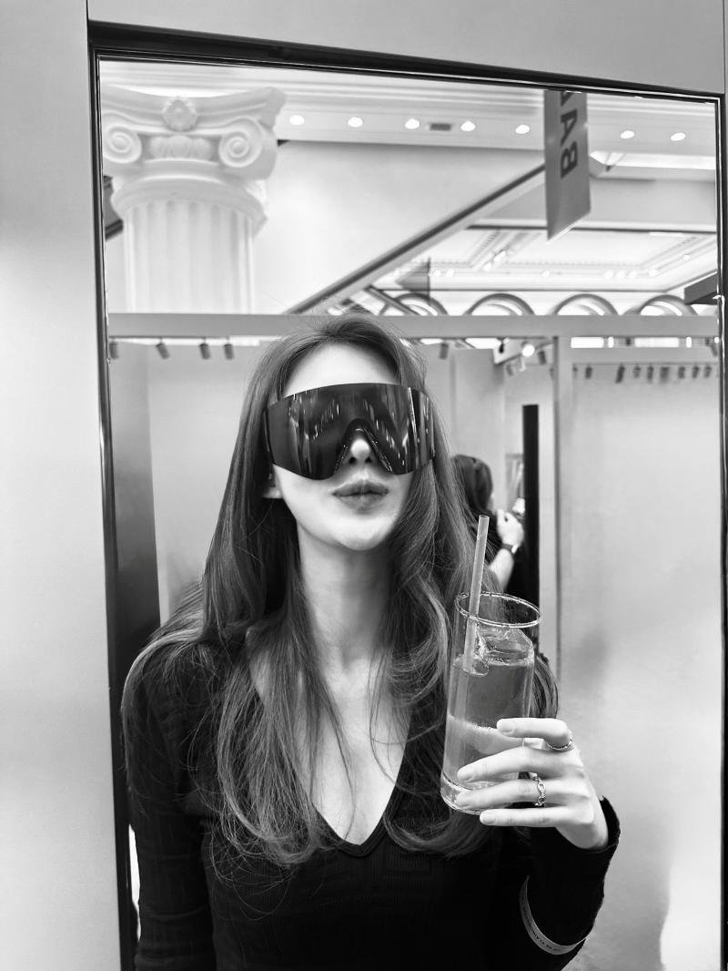 EVERGLOW (에버글로우) 시현