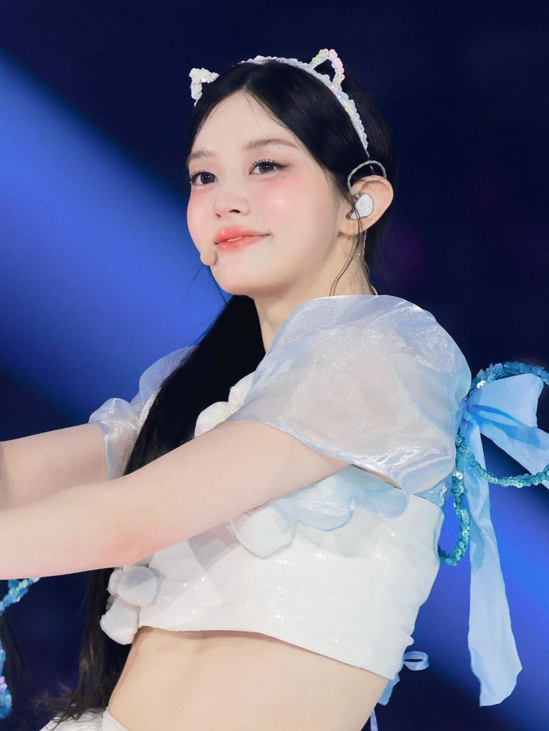 아일릿 (ILLIT) 민주