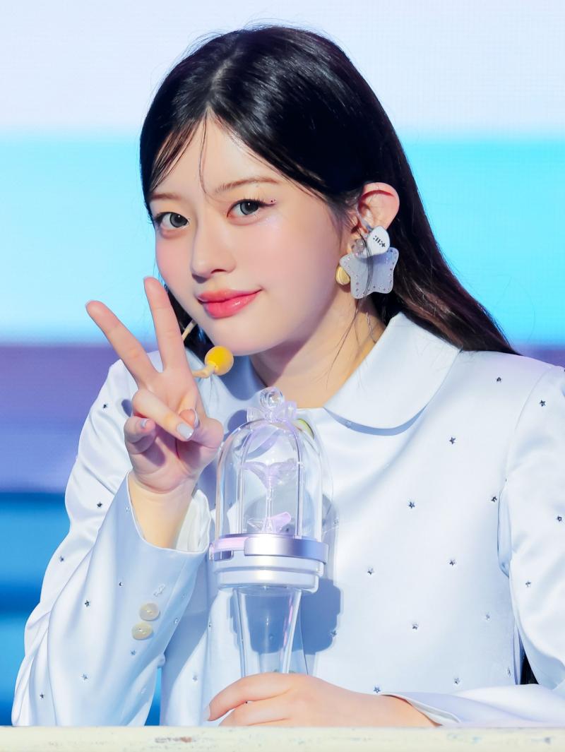 아일릿 (ILLIT) 민주