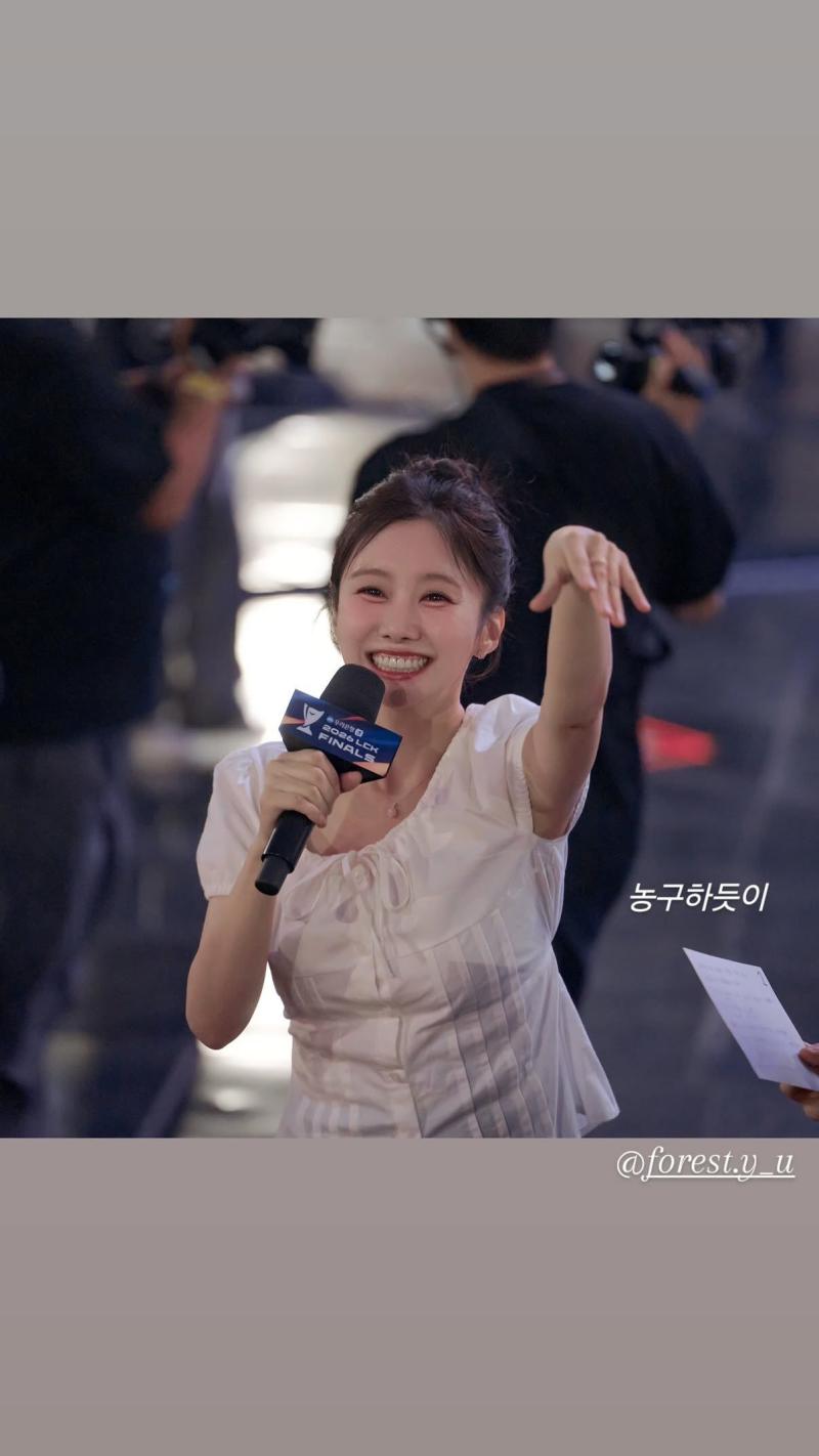 윤수빈 아나운서