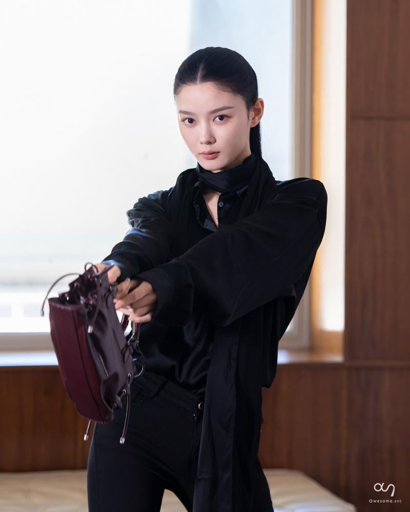 김유정 찰스앤키스
