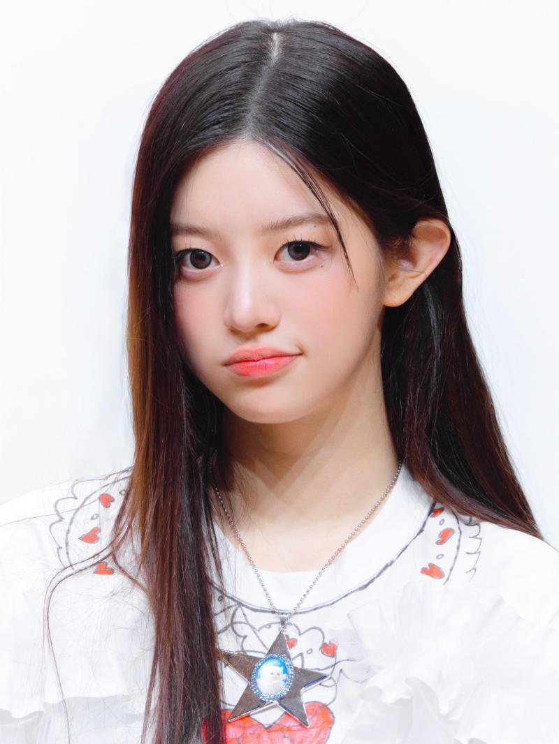 아일릿 (ILLIT) 민주