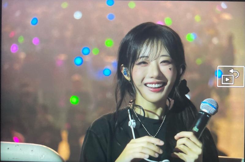 QWER  히나