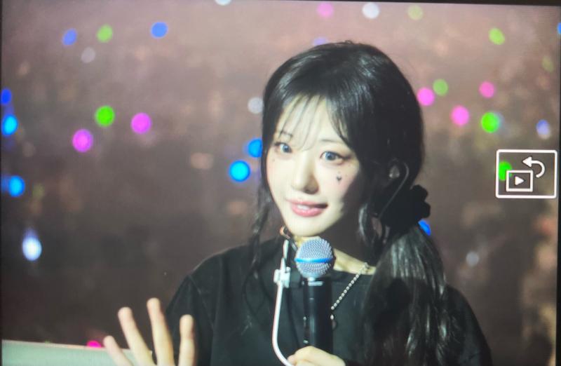 QWER  히나