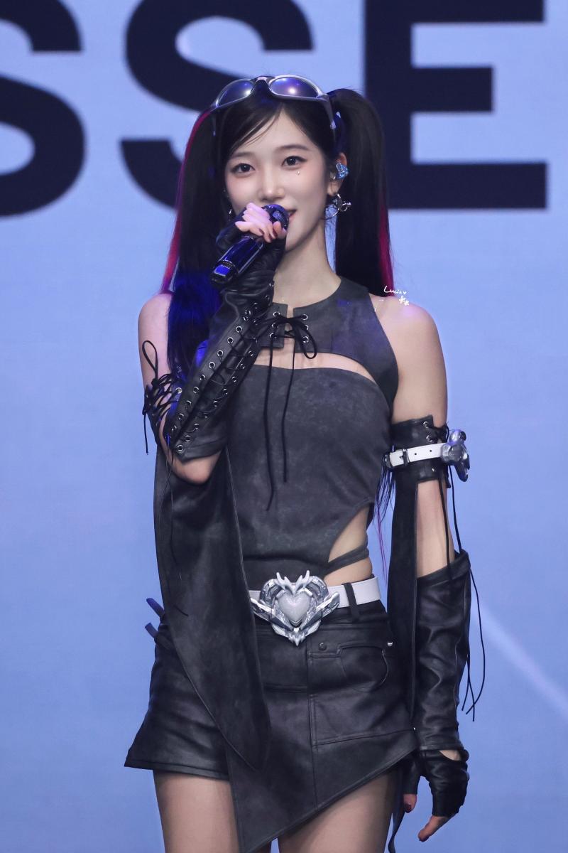 르세라핌 카즈하 260913 BLIZZCON