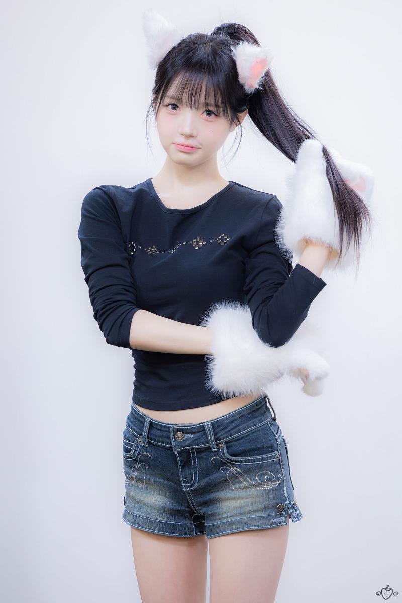 트리플에스 귀요미 김채원 260912 팬사인회