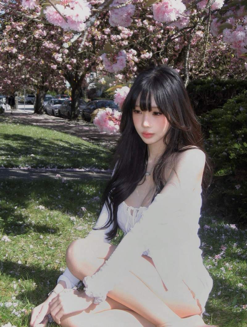 캐나다 사는 E컵 인스타녀