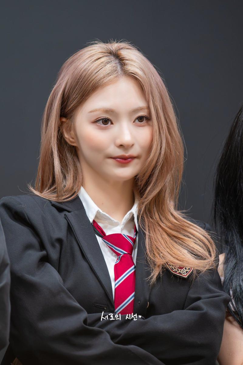 프로미스나인 이나경