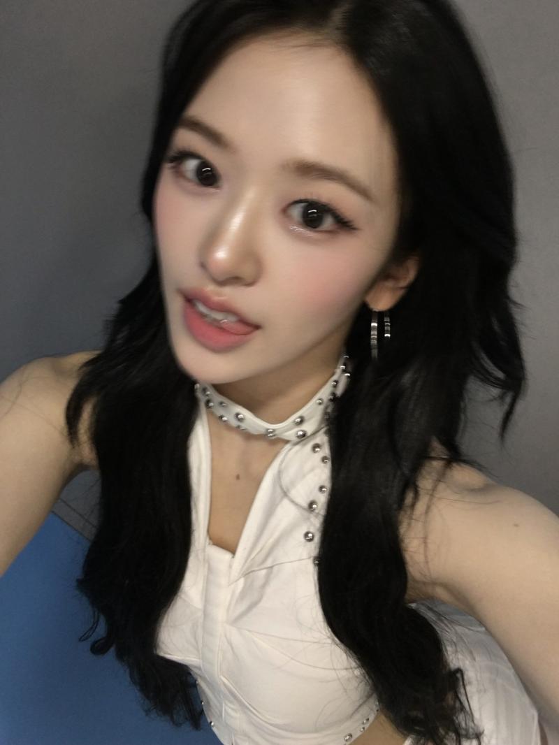 아이브 안유진