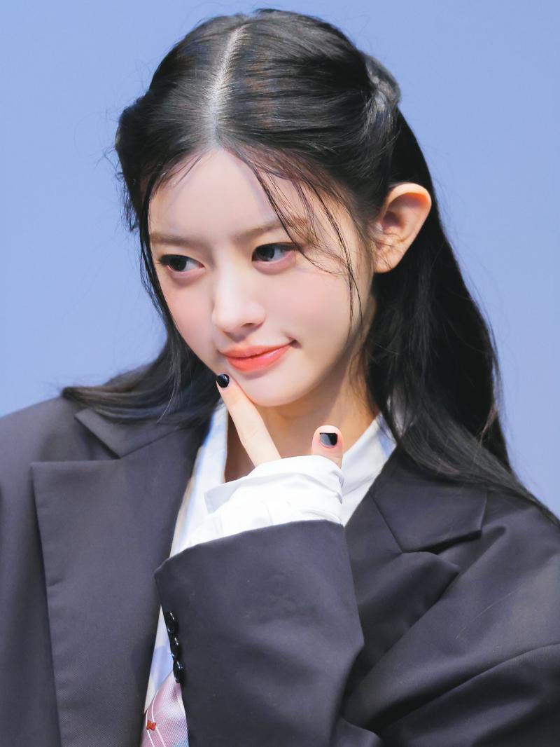아일릿 (ILLIT) 민주
