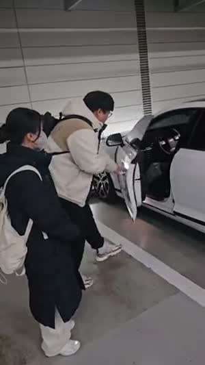 장신의 차 그랜저가 2억 5천만원인 이유
