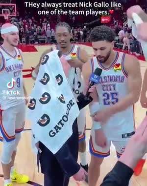 NBA 썬더를 2년간 취재해온 리포터를 친근하게 대하는 선수들.mp4