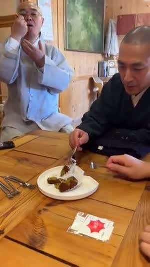 스님도 두쫀쿠 야르