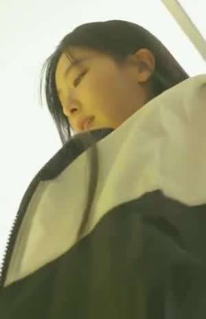 레드벨벳 슬기 바람막이 오픈 언더아머 스포츠 브라 몸매.mp4
