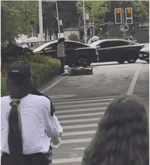땡깡 부리는 댕댕이