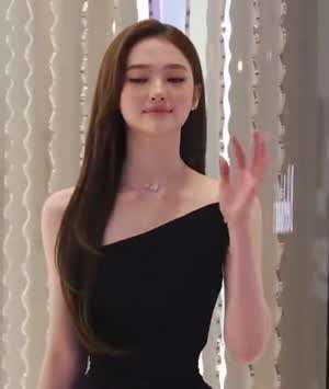 오늘자 그라프 오픈 행사 미야오(Meovv) 엘라.MP4