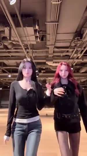 베이비몬스터 아현, 치키타