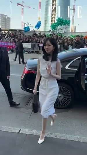 아이브 카리나 올 화이트