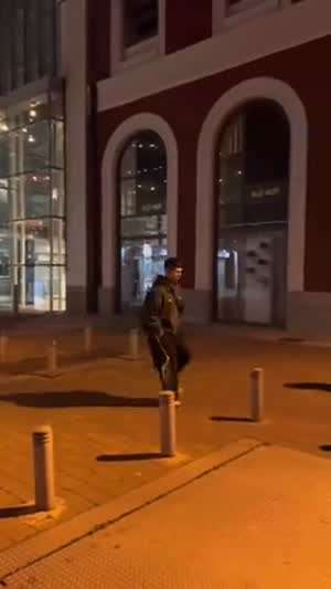 자세 존네!!