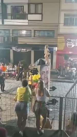 자네 와이프  어떻게 감당하려고!