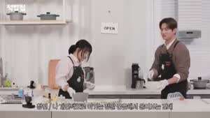 사실 "그 쇼츠"의 제작자를 알고 있다는 윤하.mp4