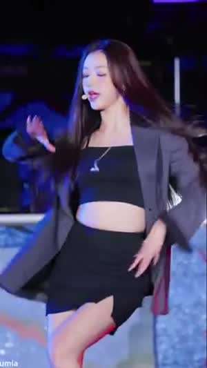 오피스룩 타이트한 속바지 오마이걸 유아