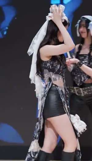 에버글로우 시현 팬사인회 치명적인 허벅지