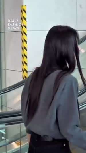 김지원 출국