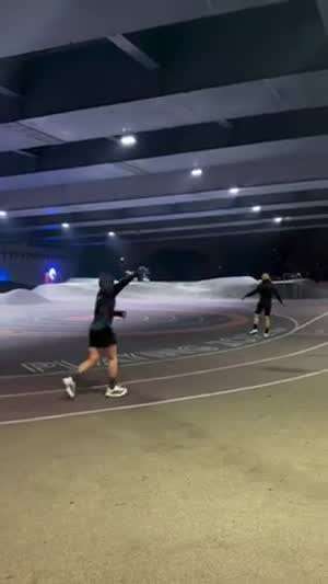 우리 릴스 찍을려고 만나