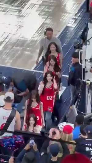 실시간)) NBA 경기장에 아이브 등장 ㄷㄷㄷ