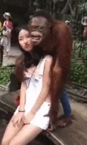 베테랑 알바생.gif