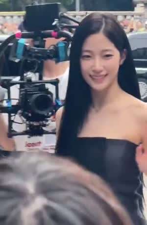 260405  VIDIVICI  르세라핌 카즈하