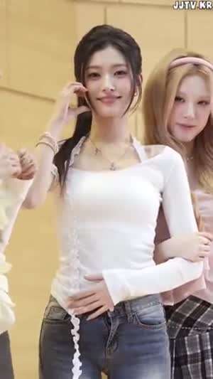 오프솔더 봉긋 흰티 청바지 겨드랑이 오드유스 써머.mp4