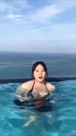 잘 찍고 있냐고 물어보는 친구 굉장하네