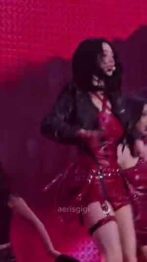 빨간 애나멜 란제리룩 + 가터벨트 카리나 떨리는 허벅지 내전근.mp4