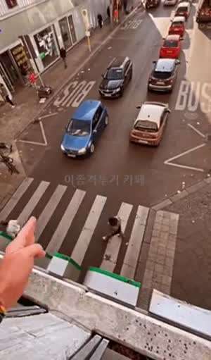 중년 아재들의 취미 생활들.gif