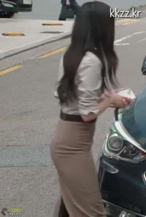 타이트한 핏 이솜