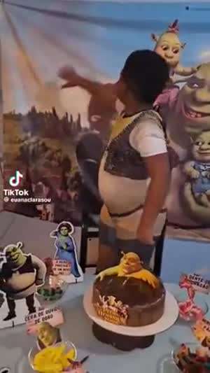 슈렉덕후의 생일상
